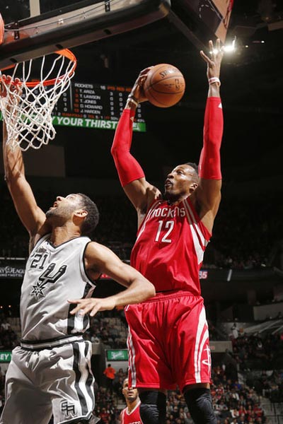 热火关键球处理稳定（热火关键时刻表现稳健）