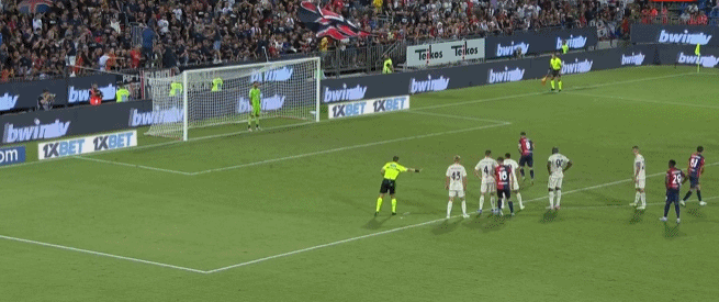 英媒：谢什科可能在两周后曼联对阵伯恩茅斯的比赛中回归（英媒称：谢什科有望在两周后曼联战伯恩茅斯时复出）