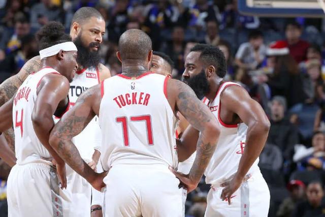 米体：弗拉霍维奇愿意留在尤文，但薪水始终是个问题（米体：弗拉霍维奇倾向留守尤文，薪资问题仍是关键障碍）